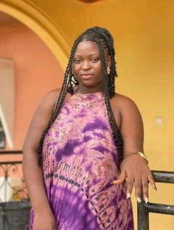 Profil de Evelyne Beyala, une femme célibataire de 22 ans à Yaoundé