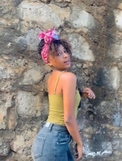 profile picture 0