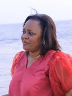 Profil de Destinée, une femme célibataire de 50 ans à Akebe Ville