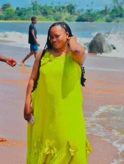 Profil de Perla Joyce, une femme célibataire de 26 ans à Douala
