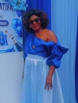Profil de Barbine, une femme célibataire de 44 ans à Yaoundé