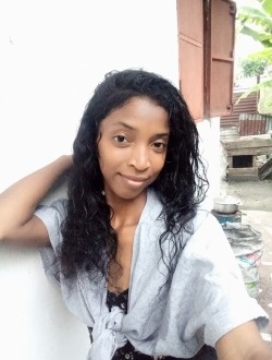 Profil de Fidela, une femme célibataire de 25 ans à Toamasina