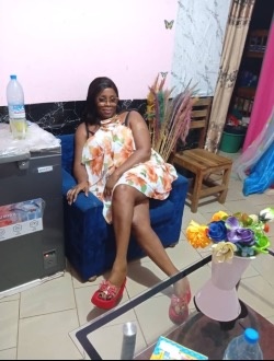 Profil de Lynda, une femme célibataire de 39 ans à Douala