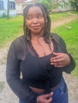 Profil de Angela, une femme célibataire de 25 ans à Toamasina