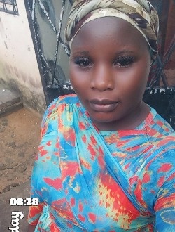 Profil de Nestoline, une femme célibataire de 30 ans à Douala