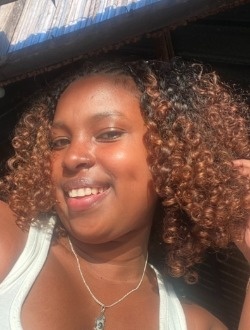 Profil de Clara, une femme célibataire de 24 ans à Antsiranana