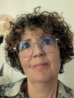 Profil de Marie, une femme célibataire de 61 ans à Corbeil-Essonnes