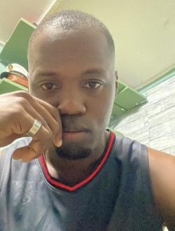 Profil de Eoll, un homme célibataire de 33 ans à Douala