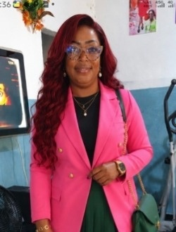Profil de Véronique, une femme célibataire de 42 ans à Ébolowa