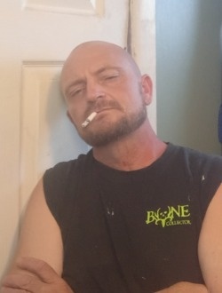 Profil de Josh, un homme célibataire de 45 ans à Portland