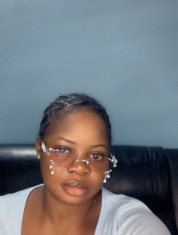 Profil de Nath, une femme célibataire de 29 ans à Lomé