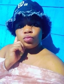 Profil de Rebecca, une femme célibataire de 27 ans à Yaoundé