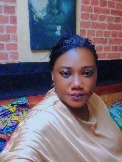 Profil de Carine, une femme célibataire de 44 ans à Yaoundé