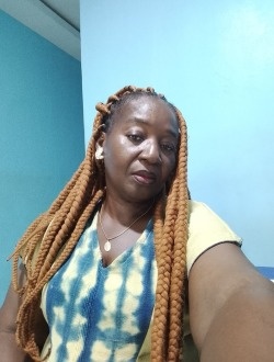 Profil de Béatrice, une femme célibataire de 58 ans à Grand-Bassam