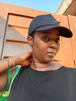 Profil de Paulette, une femme célibataire de 35 ans à Abomey-Calavi