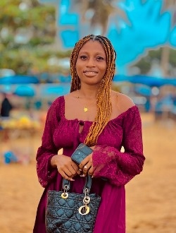 Profil de Laure, une femme célibataire de 23 ans à Kribi