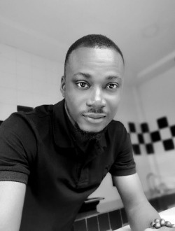 Profil de Alexis, un homme célibataire de 34 ans à Cotonou