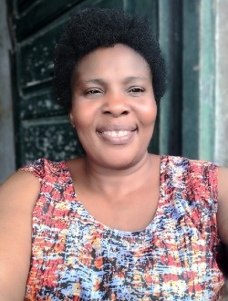 Profil de Douce, une femme célibataire de 48 ans à Douala