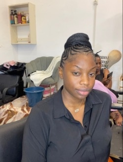 Profil de Charmence, une femme célibataire de 25 ans à Abaga