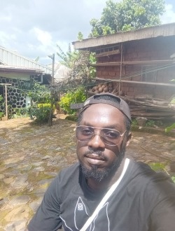 Profil de Steven Gerard, un homme célibataire de 29 ans à Mfandéna