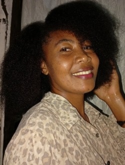 Profil de Vivionah, une femme célibataire de 29 ans à Antalaha