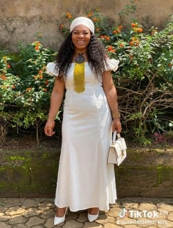 Profil de Marcy, une femme célibataire de 46 ans à Yaoundé