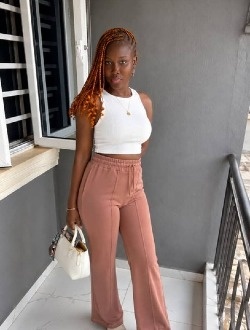 Profil de Ashley, une femme célibataire de 25 ans à Lagos