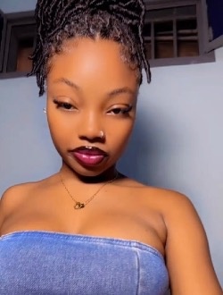Profil de Gracia, une femme célibataire de 19 ans à Kinshasa Nongo