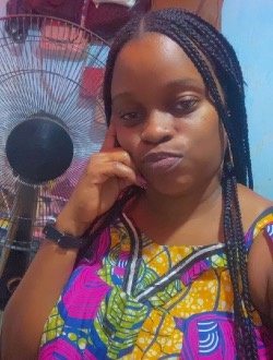 Profil de Phareza, une femme célibataire de 29 ans à Libreville