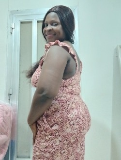 Profil de Elena, une femme célibataire de 41 ans à Abbeville-Saint-Lucien
