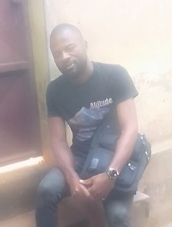 Profil de Arnord, un homme célibataire de 36 ans à Douala