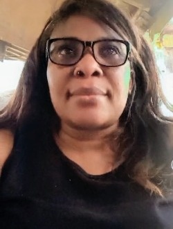 Profil de Douce, une femme célibataire de 43 ans à Douala
