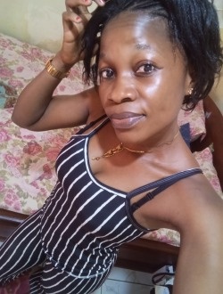 Profil de Ghislaine, une femme célibataire de 29 ans à Yaoundé