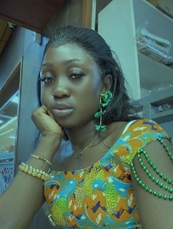 Profil de Émeraude, une femme célibataire de 32 ans à Ngaoundéré