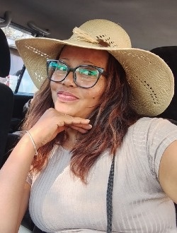 Profil de Hanta, une femme célibataire de 49 ans à 1ER Arrondissement