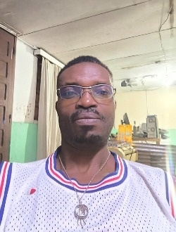 Profil de Patric Vincent, un homme célibataire de 44 ans à Port-Gentil