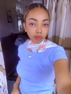 Profil de Jokébed, une femme célibataire de 22 ans à Kinshasa Nongo