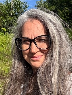 Profil de Emma, une femme célibataire de 50 ans à Brome