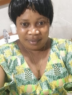 Profil de Sylviane, une femme célibataire de 39 ans à Abom