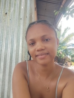 Profil de Annie, une femme célibataire de 29 ans à Ambilobe