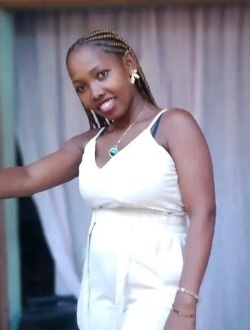 Profil de Yvette, une femme célibataire de 26 ans à Sambava