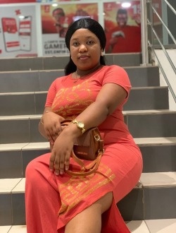 Profil de Marie, une femme célibataire de 25 ans à Abidjan