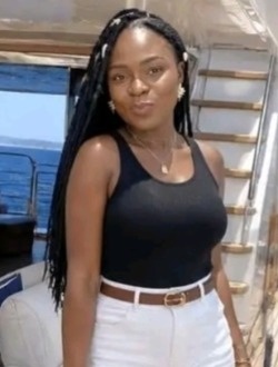 Profil de Pélagie, une femme célibataire de 28 ans à Yaoundé