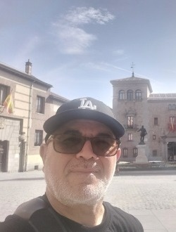 Profil de Karim, un homme célibataire de 61 ans à Sainte-Julie