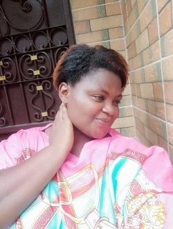 Profil de Michelle, une femme célibataire de 34 ans à Douala