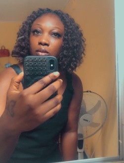 Profil de Syntiche, une femme célibataire de 29 ans à Abas