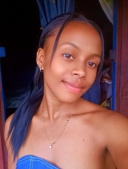 Profil de Dinah, une femme célibataire de 21 ans à Akanin'ny Nofy