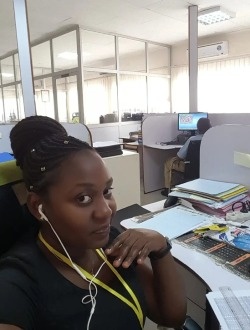 Profil de Julie, une femme célibataire de 37 ans à Aba