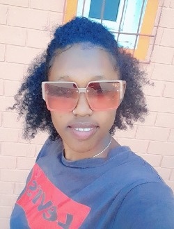 Profil de Claudia, une femme célibataire de 23 ans à Antsaba