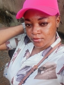 Profil de Miranda, une femme célibataire de 24 ans à Douala